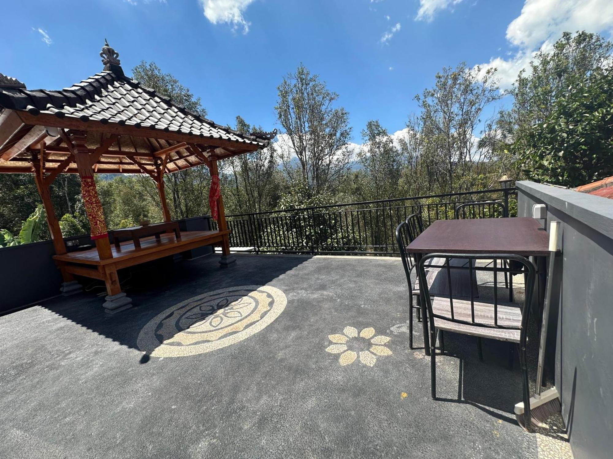 Umah Yugadi Bali Apartamento Munduk Exterior foto